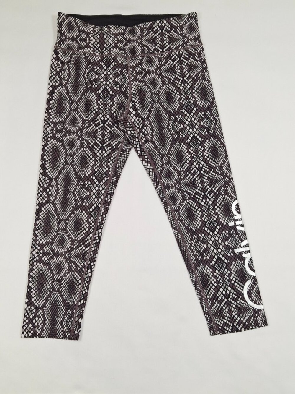 Calvin Klein Womens Sz XL Gym to Swim Capri Leggings Crossover Yoga Activewear
